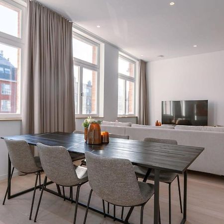 Luxurious Apartment In Town House Near The Beach Blankenberge Buitenkant foto