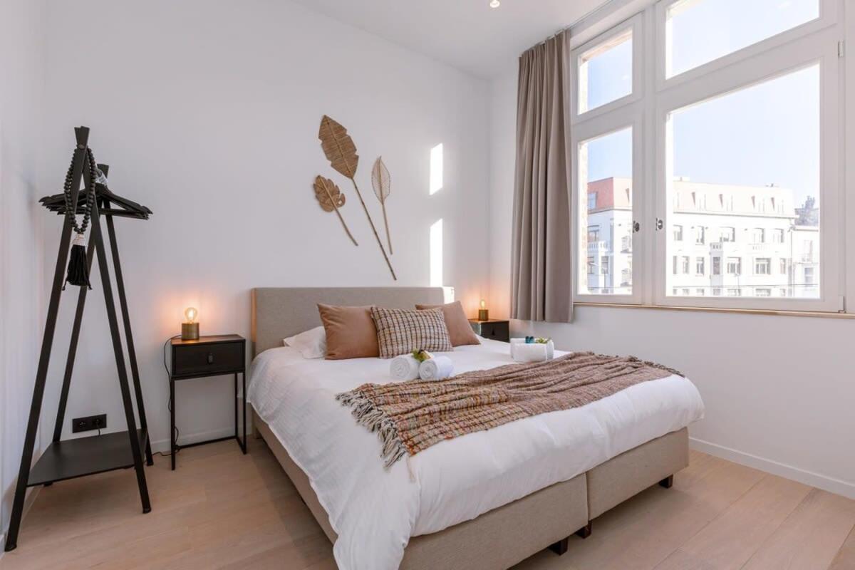 Luxurious Apartment In Town House Near The Beach Blankenberge Buitenkant foto
