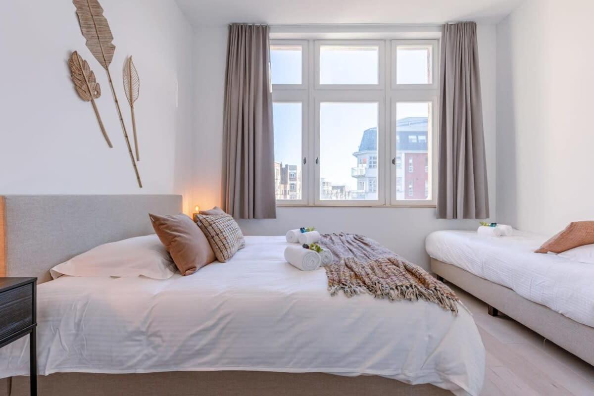Luxurious Apartment In Town House Near The Beach Blankenberge Buitenkant foto