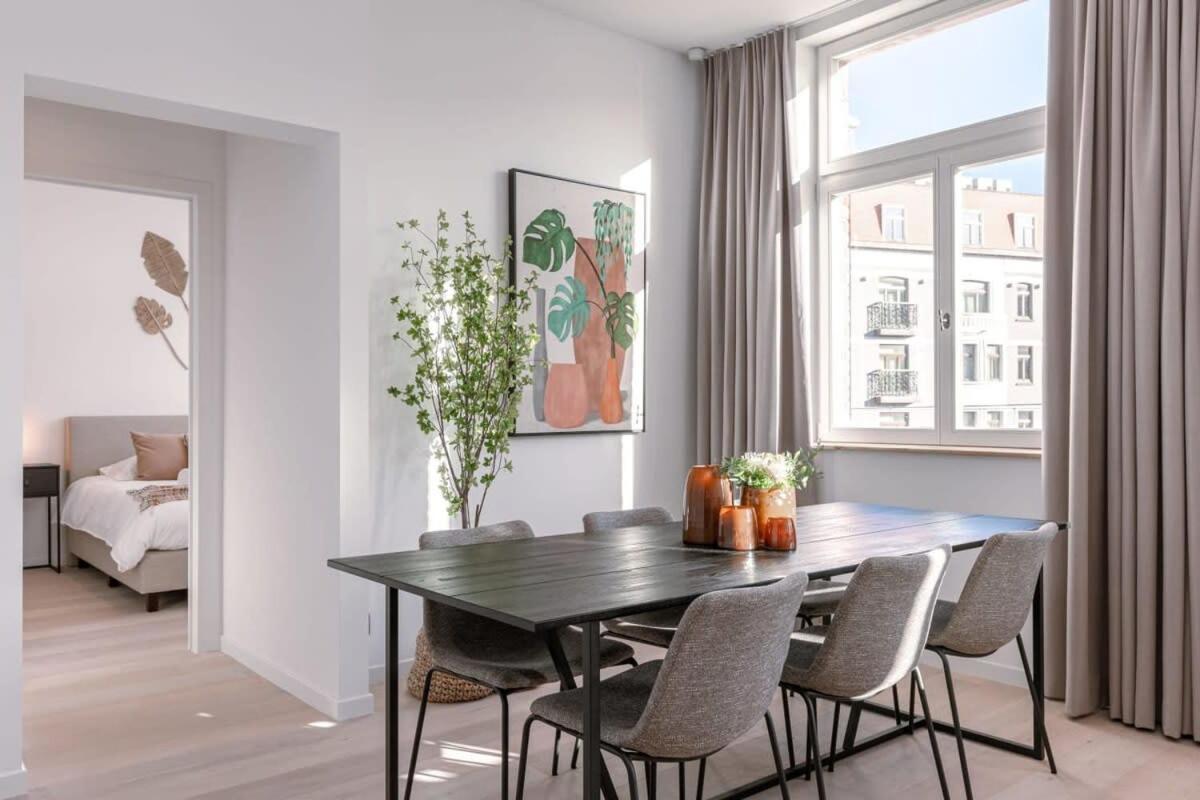 Luxurious Apartment In Town House Near The Beach Blankenberge Buitenkant foto