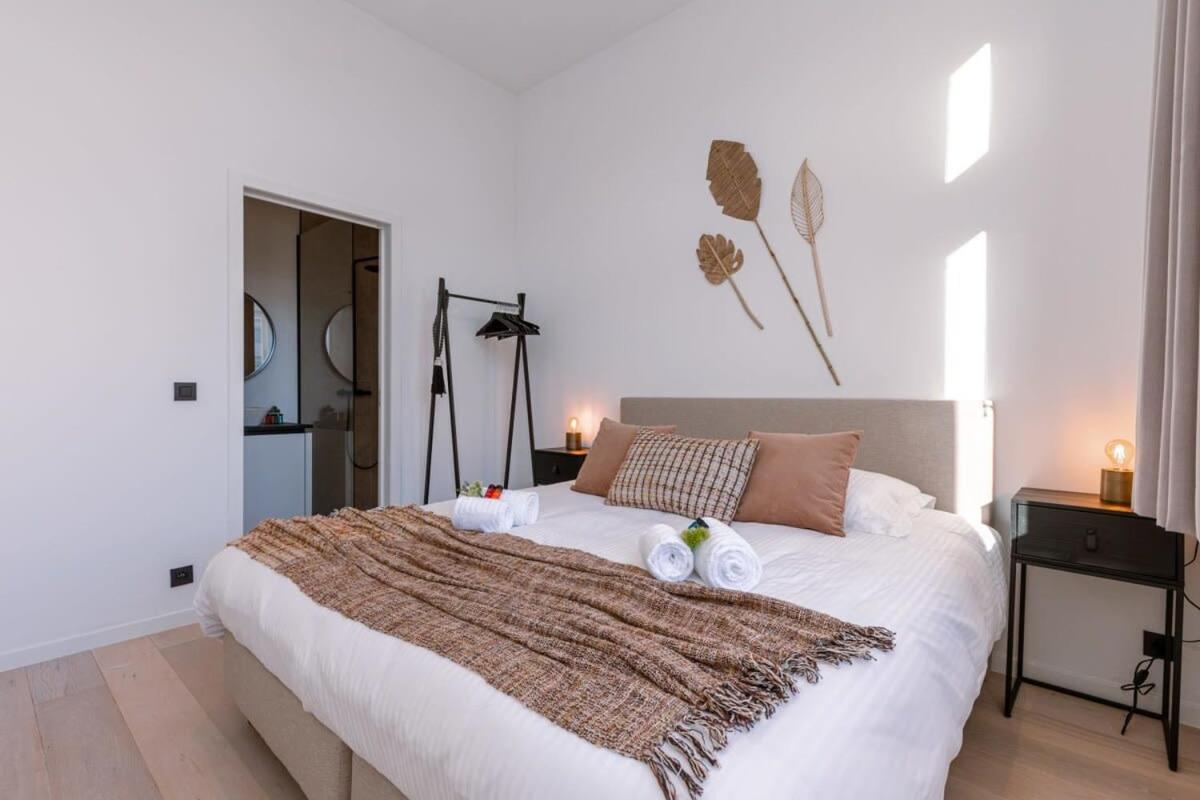Luxurious Apartment In Town House Near The Beach Blankenberge Buitenkant foto