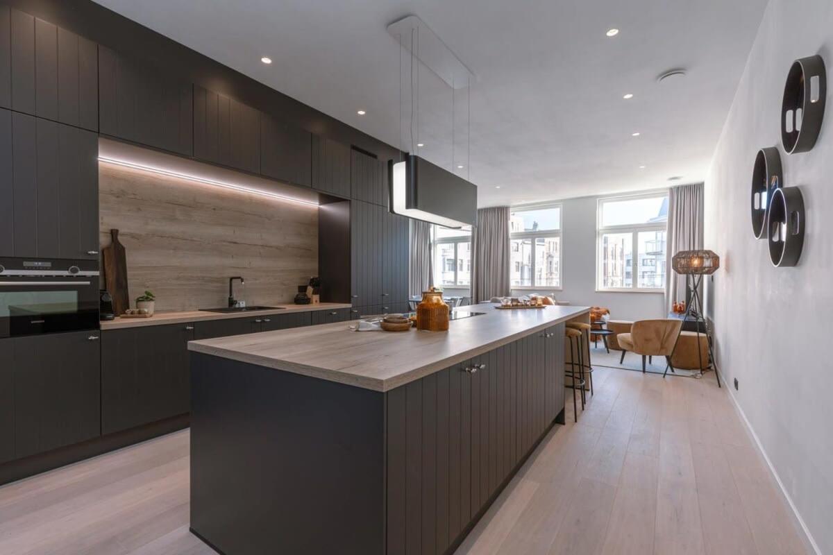 Luxurious Apartment In Town House Near The Beach Blankenberge Buitenkant foto